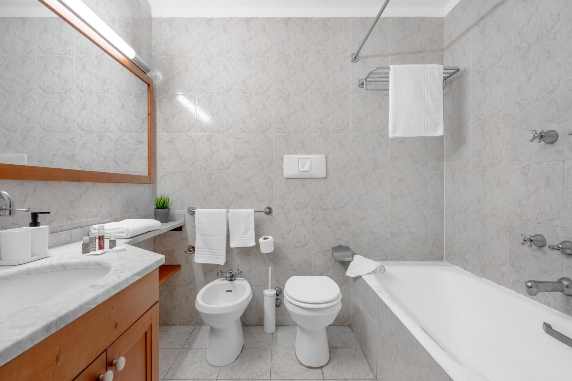 Casa Da Suite Fraschini มิลาน ภายนอก รูปภาพ