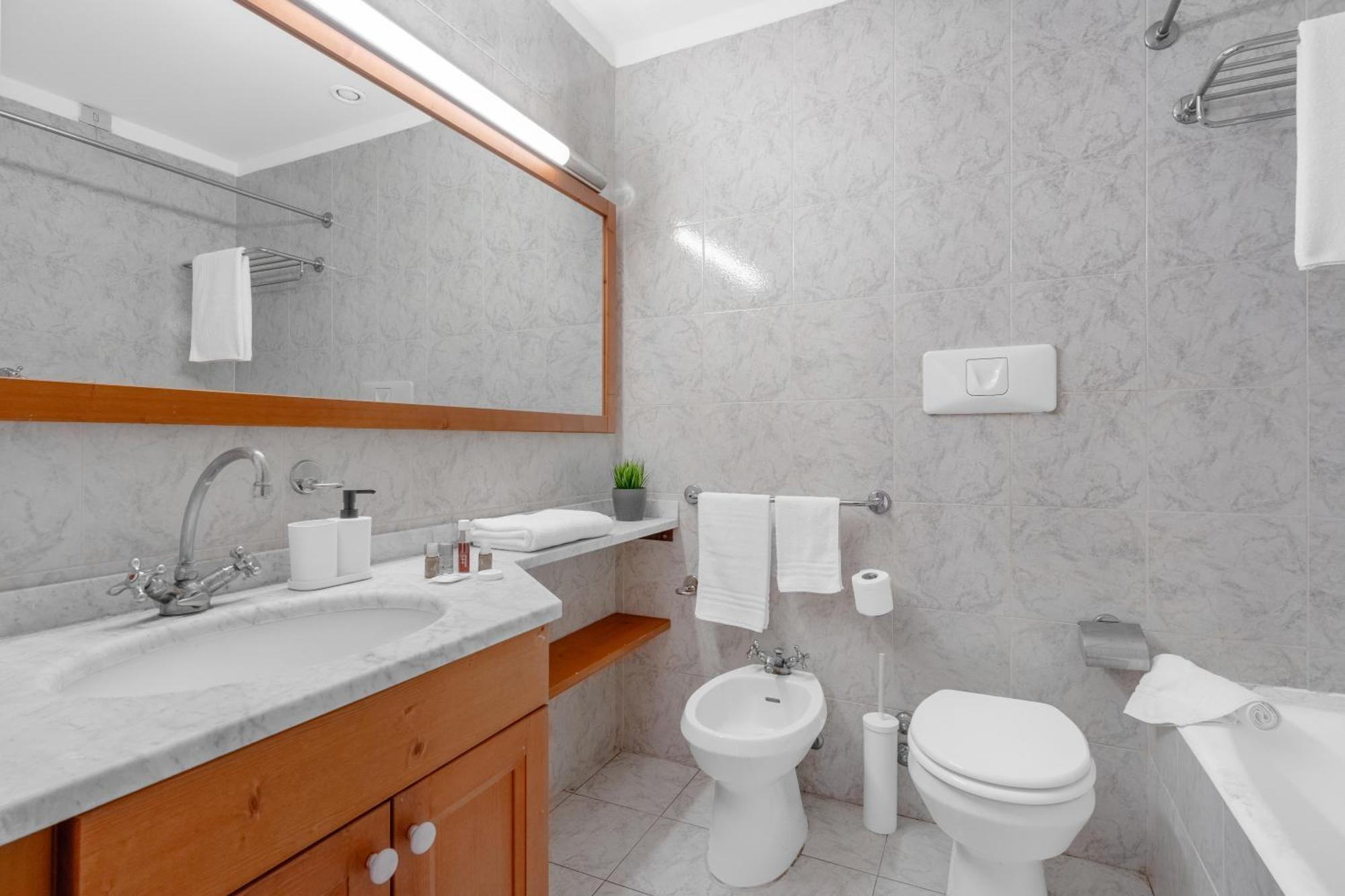 Casa Da Suite Fraschini มิลาน ภายนอก รูปภาพ