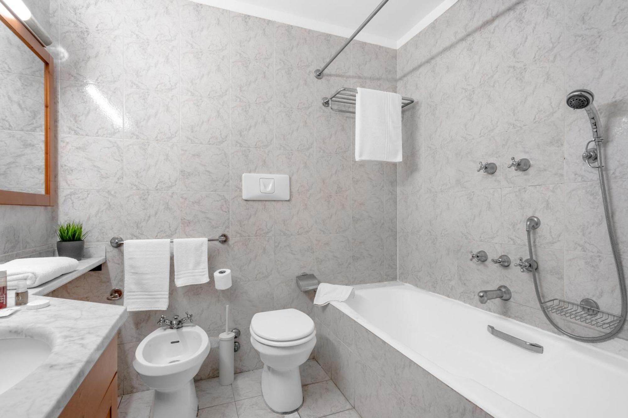 Casa Da Suite Fraschini มิลาน ภายนอก รูปภาพ